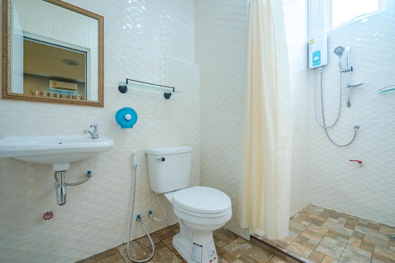 Penyos Residence Бангкок Екстер'єр фото